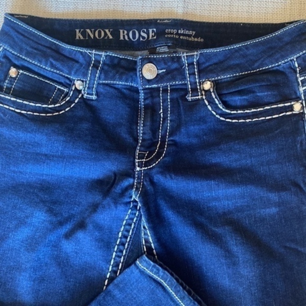 KNOX ROSE Beautiful low cut jeans, crop skinny pants, with rhinestones , size 8 - Picture 2 of 8
